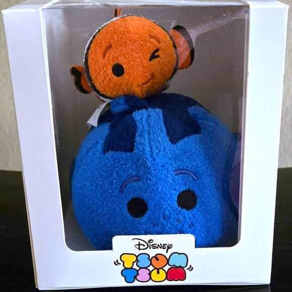 Disney Tsum Tsum June 2016 Subscription Box Plush Finding Nemo & Dory - Picture 1 of 8